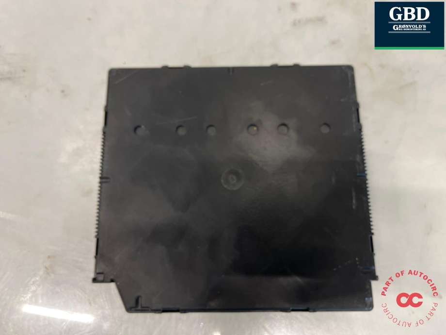 Styreenhet comfort (BCM) til VW Caddy 2010-2015 (Type III, Fase 2)  (5K0 937 087 AC Z15|5K0 937 086 S|)