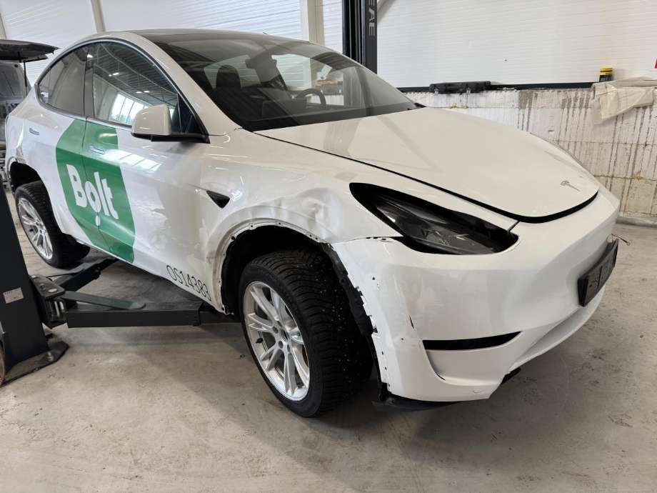 Tesla Model Y 2021-2024 (Type I) , Motorkode: 3D3|4D3, Girkassekode: