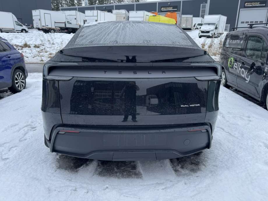 Tesla Model Y 2024-->> (Type II) delebil , Motorkode: 3D3|4D3, Girkassekode: 