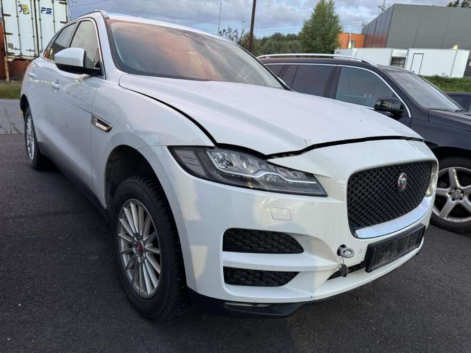 Jaguar F-PACE 2016-->> (X761) (X761), Motorkode: 204DTD, Girkassekode: T2H8590