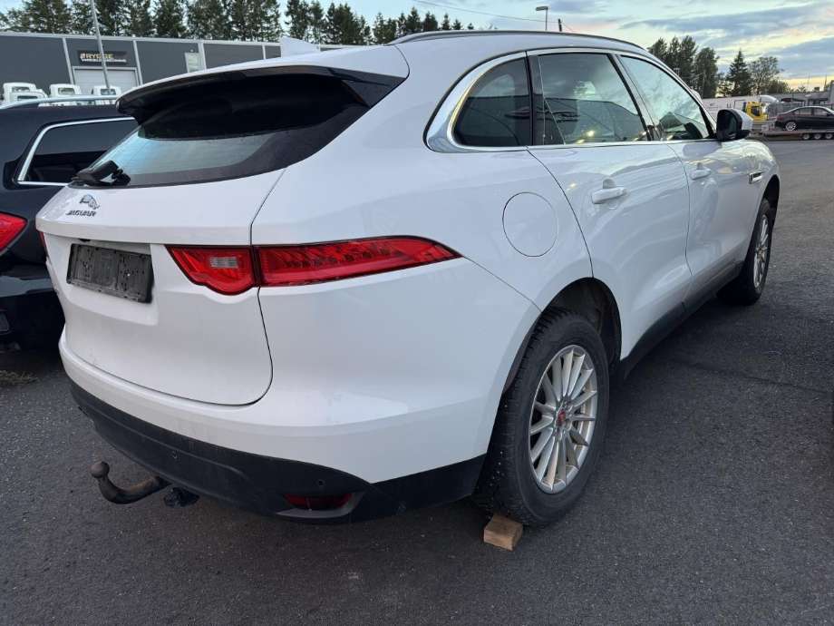 Jaguar F-PACE 2016-->> (X761) (X761), Motorkode: 204DTD, Girkassekode: T2H8590