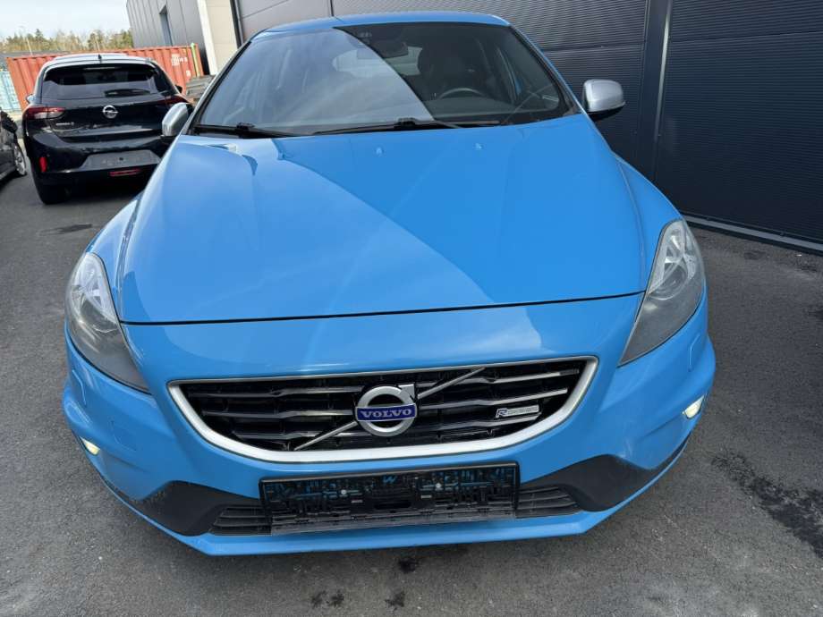 Volvo V40 2012-2019 , Motorkode: D4162T, Girkassekode: