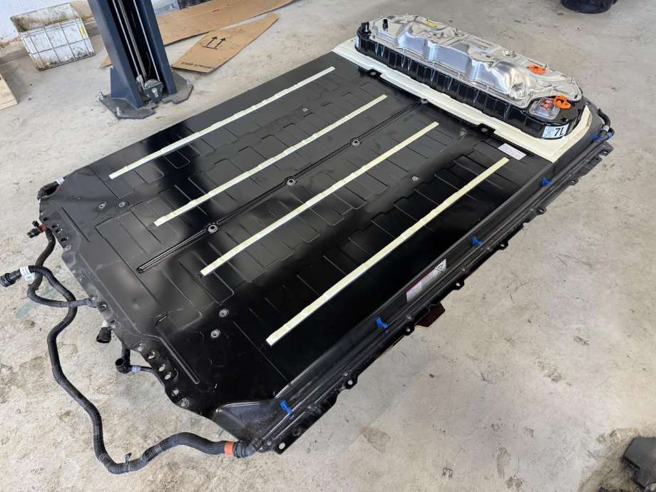 Batteripakke elbil til Tesla Model Y 2024-->> (Type II) (1700012-98-G|)