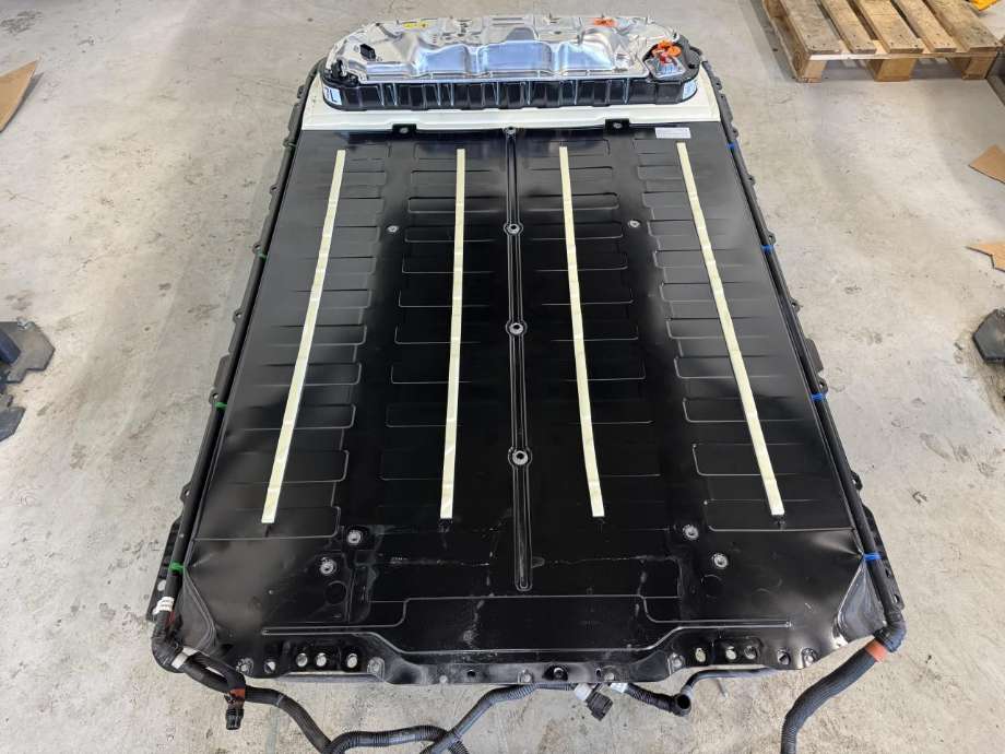 Batteripakke elbil til Tesla Model Y 2024-->> (Type II) (1700012-98-G|)