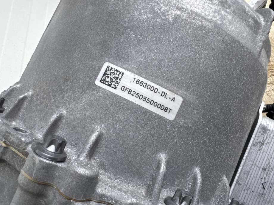 Motor elbil bak til Tesla Model Y 2024-->> (Type II)  (1663000-DL-A|)