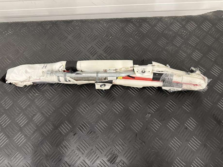 Airbag gardin høyre til Tesla Model Y, 2024-->> (Type II) (1991966-EU-E)