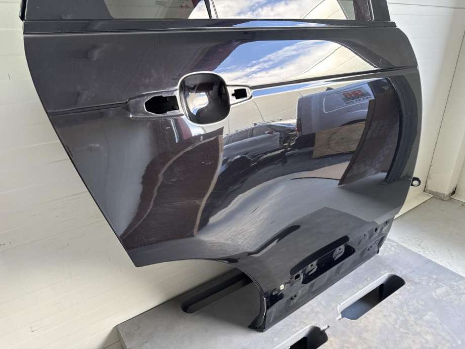 Dør høyre bak til Land Rover Range Rover 2013-->> (Type IV)  