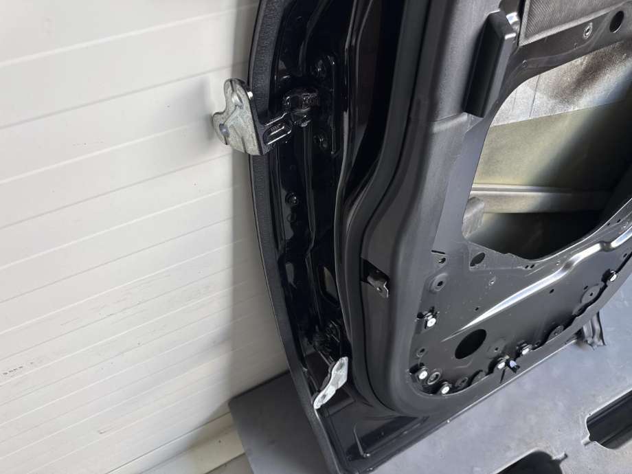 Dør høyre bak til Land Rover Range Rover 2013-->> (Type IV)  
