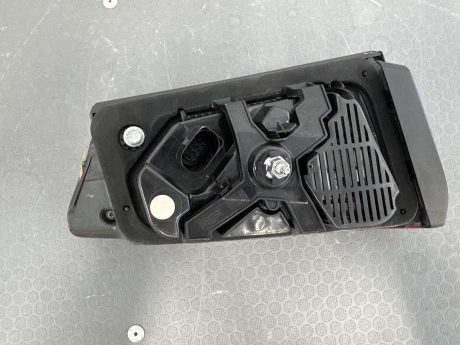 Baklykt høyre indre til Audi A6, Allroad 2015-2019 (Type III, Fase 2) (C7) (C7) (4G9 945 094 F|)