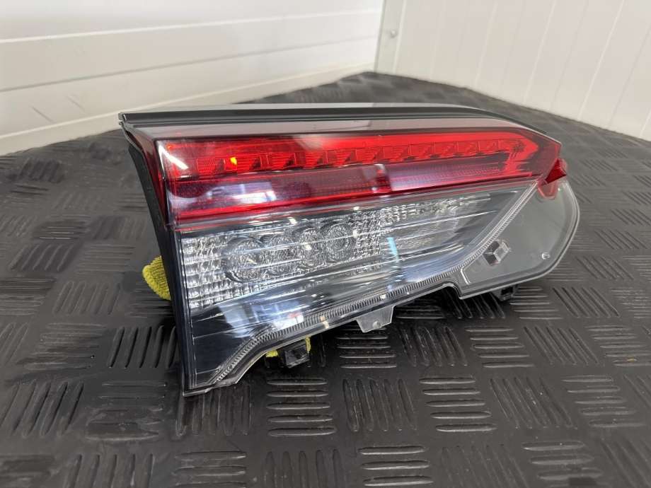 Baklykt venstre indre til Toyota RAV4, 2019-->> (Type V) (8159142062)