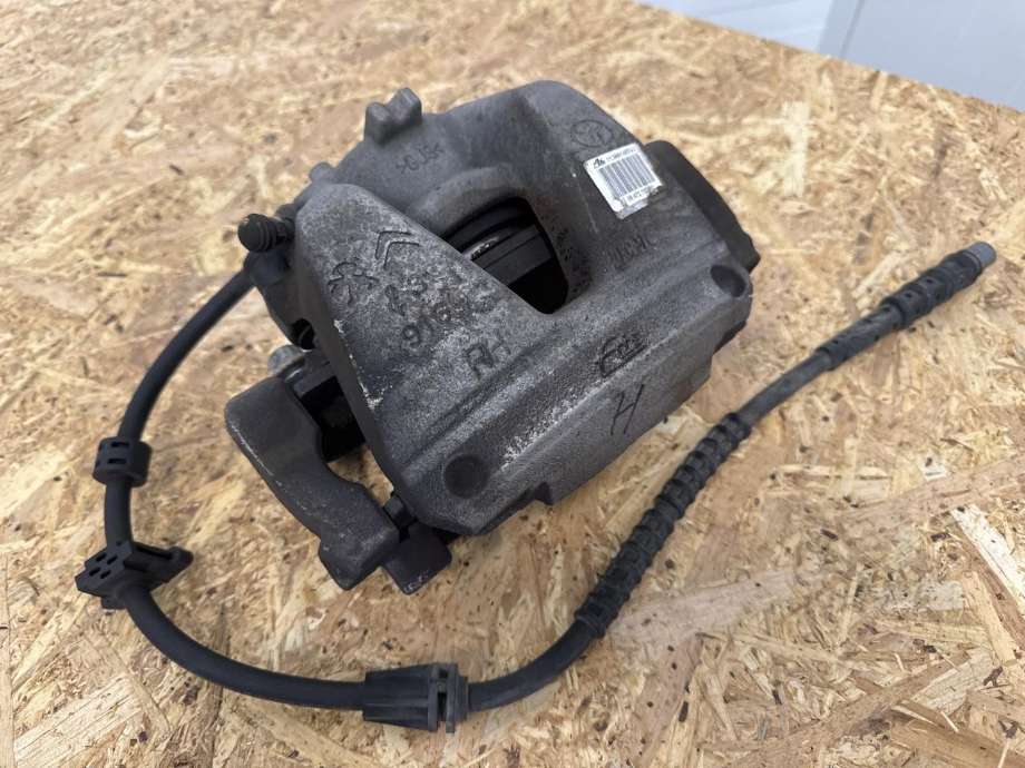 Bremsecaliper høyre foran til Toyota Proace, 2016-->> (Type II)  (SU001A3126)