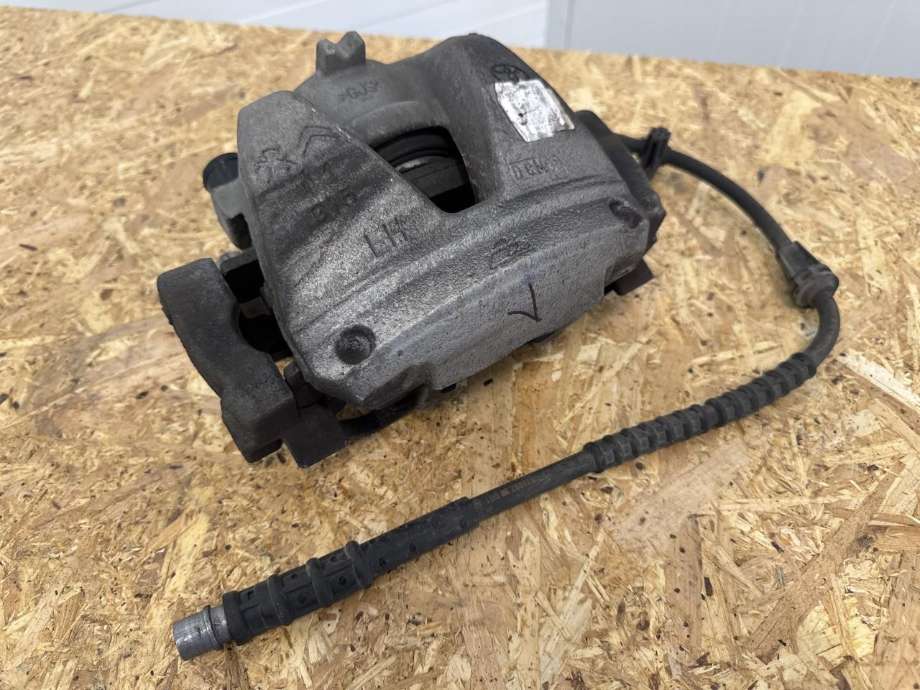 Bremsecaliper venstre foran til Toyota Proace, 2016-->> (Type II)  (SU001A3125)