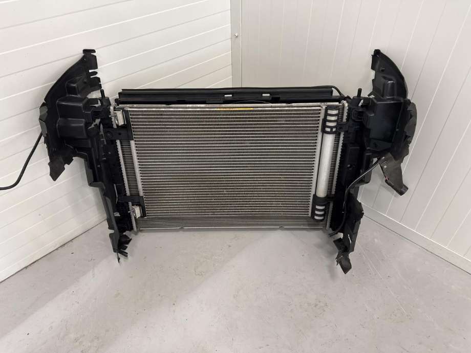 Radiatorpakke til Toyota Proace, 2016-->> (Type II)  (SU001A3638)