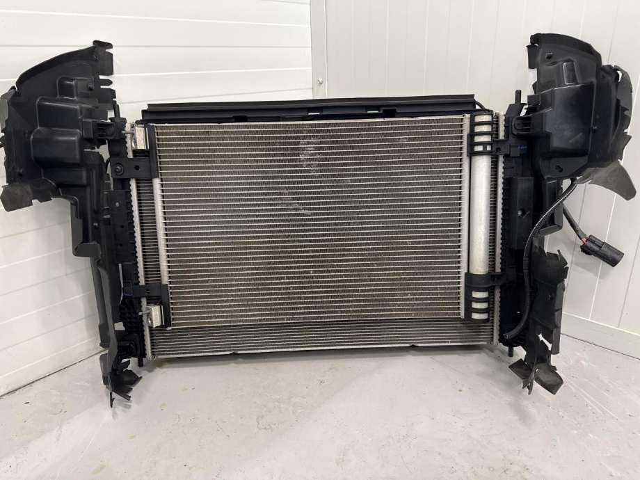 Radiatorpakke til Toyota Proace 2016-->> (Type II)  (SU001A3638|SU001A4737|9805897480-01)