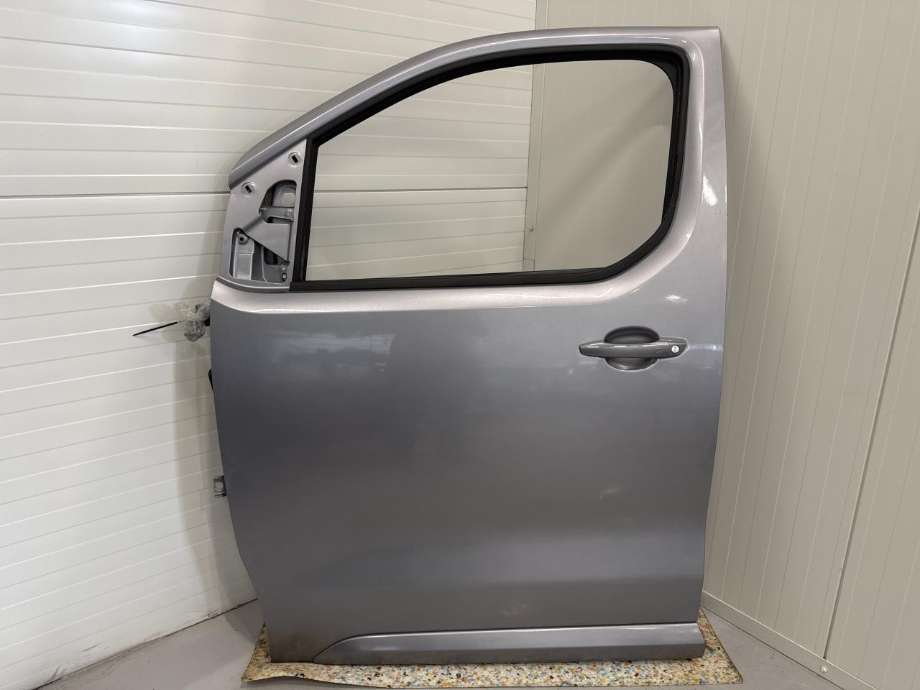 Dør venstre foran til Toyota Proace, 2016-->> (Type II)  (SU001A4542)
