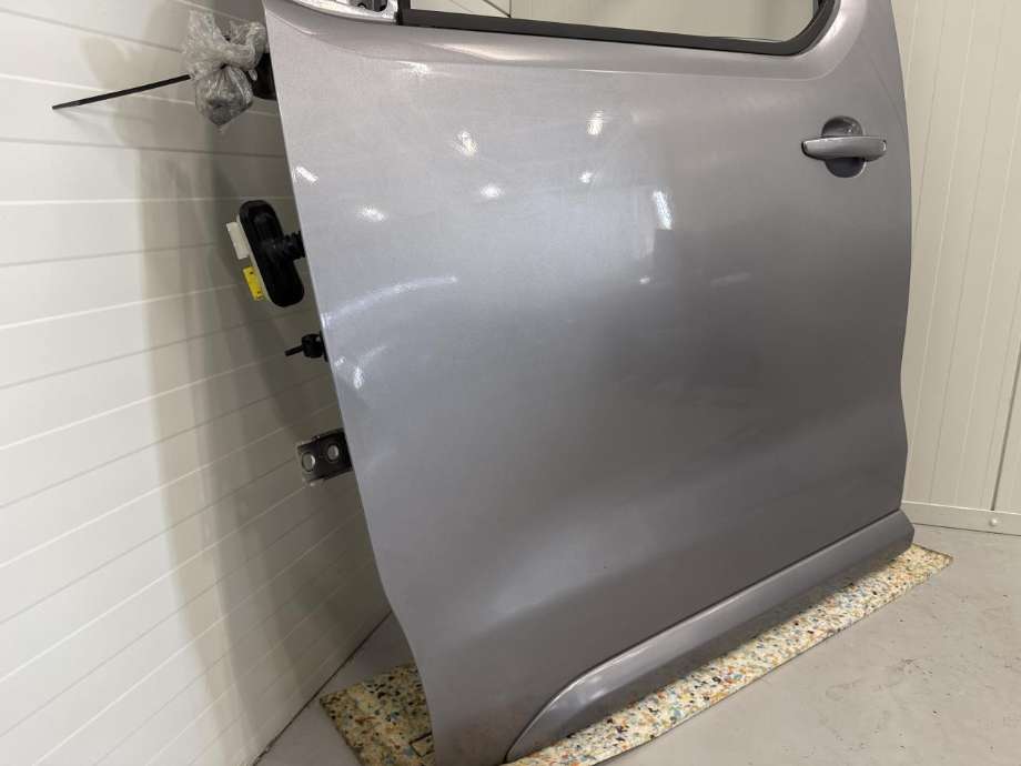 Dør venstre foran til Toyota Proace 2016-->> (Type II)  (SU001A4542|SU001B5053|)