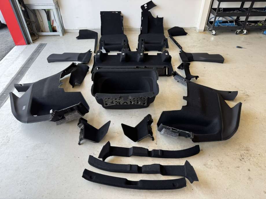 Innredning diverse til Tesla Model Y 2024-->> (Type II)