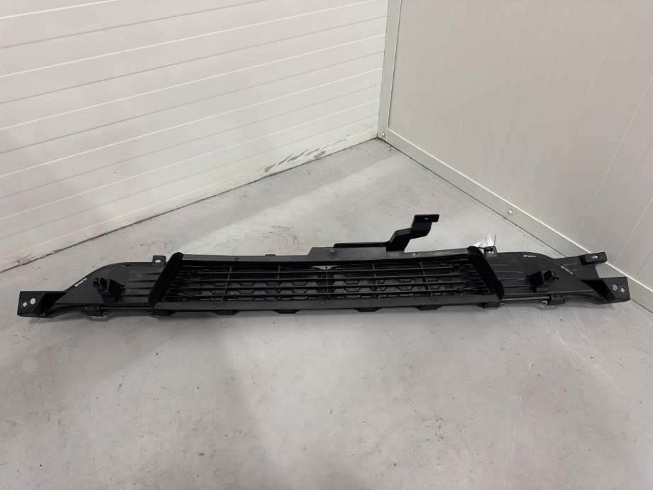 Grill midt til Tesla Model Y 2024-->> (Type II) (1983889-00-C|)