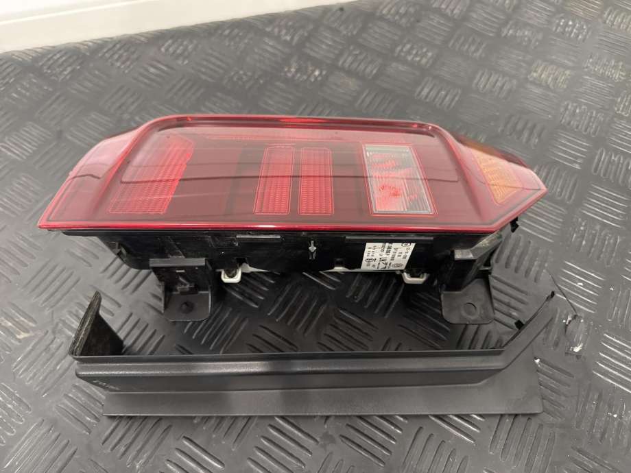 Baklykt venstre til VW Caddy 2020-->> (Type IV) (2K1945095P|)