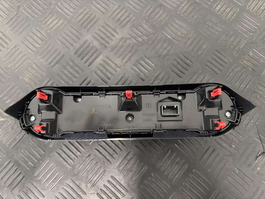 Varmeapparat betjening til Toyota RAV4 2019-->> (Type V) (5590042610|)
