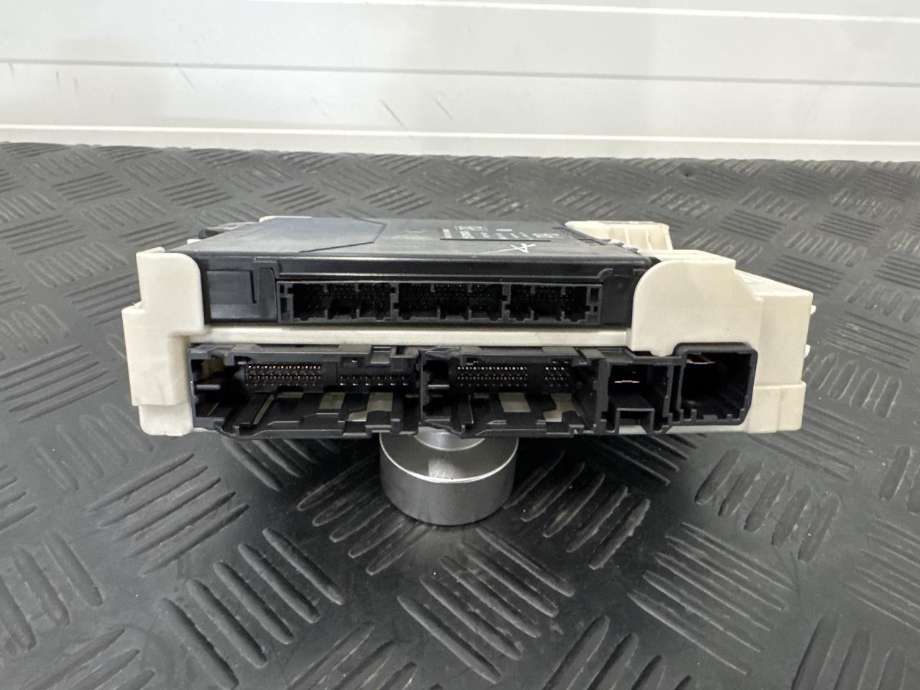 Styreenhet comfort (BCM) til Toyota RAV4 2019-->> (Type V)  (89221-42420|)