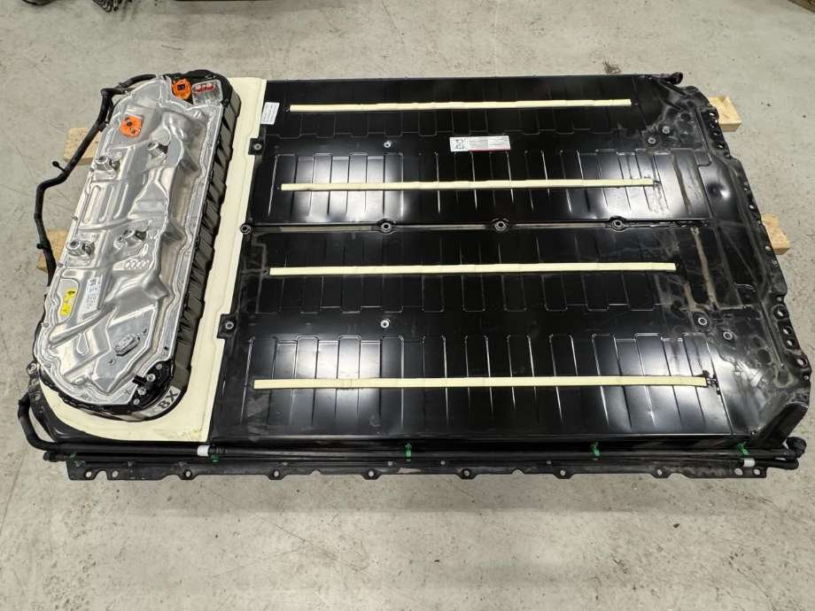 Batteripakke elbil til Tesla Model Y 2021-2024 (Type I) (1700012-99-C|1700012-99-B|)