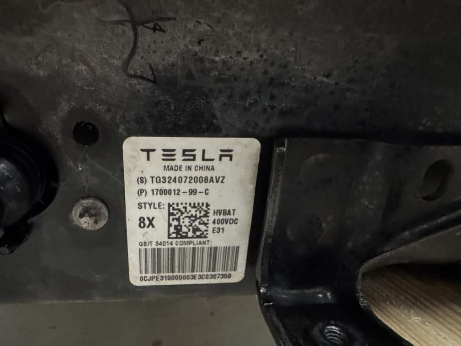 Batteripakke elbil til Tesla Model Y 2021-2024 (Type I) (1700012-99-C|1700012-99-B|)