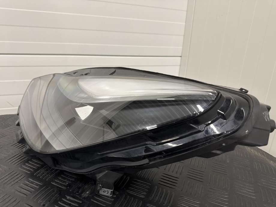 Frontlykt venstre full-LED til Tesla Model Y 2021-2024 (Type I)  (1514952-20-E|)