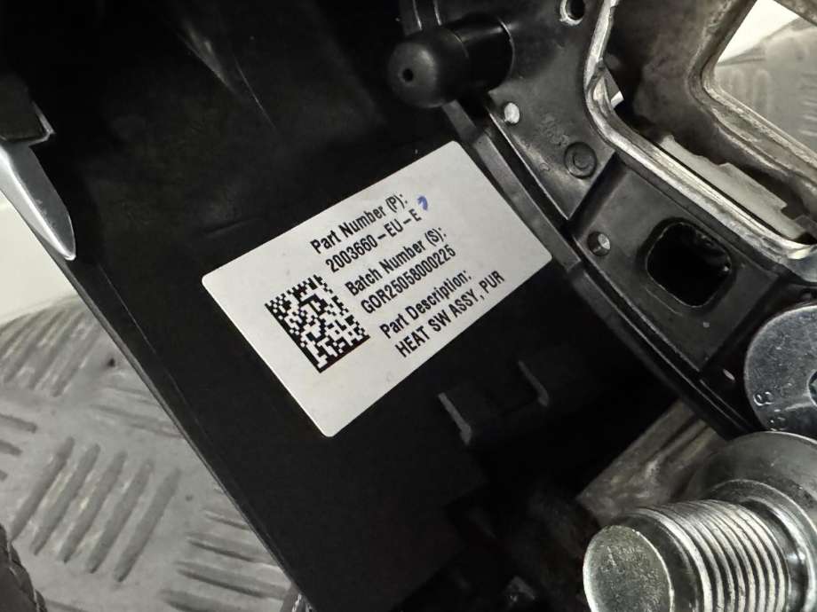 Ratt til Tesla Model Y 2024-->> (Type II) (2003660-EU-E|)