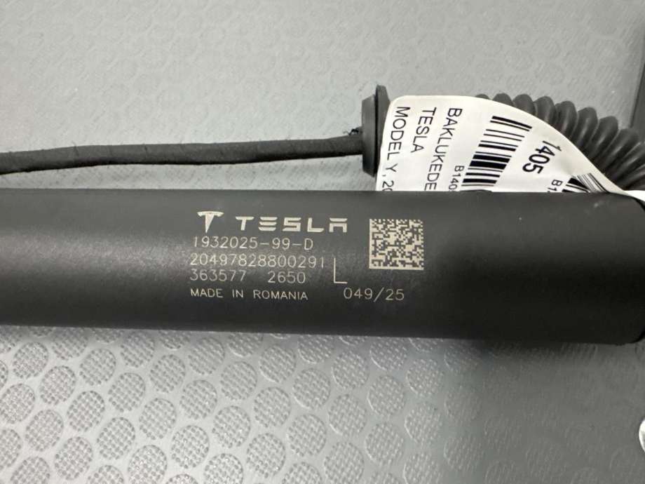Baklukedemper venstre til Tesla Model Y 2024-->> (Type II)  (1932025-99-D|)