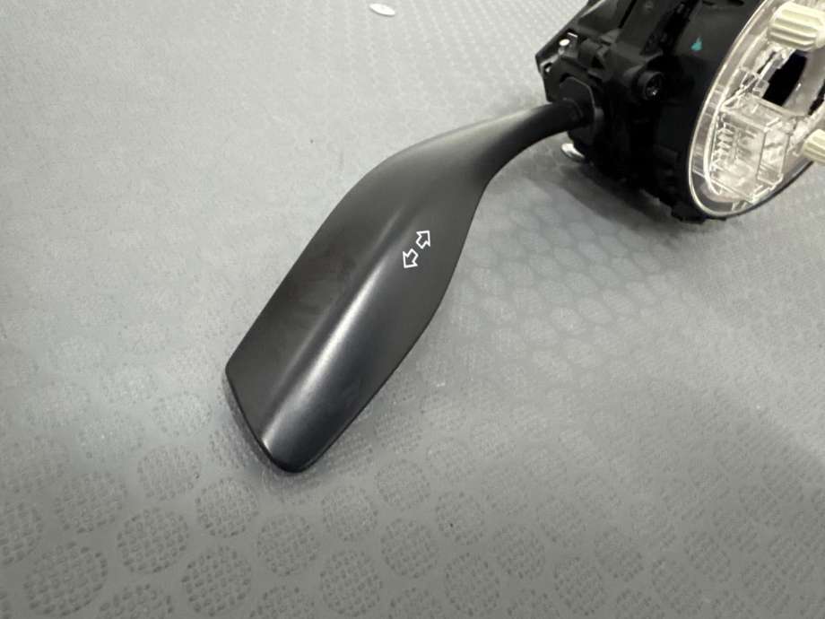 Airbag slepering til Tesla Model Y 2024-->> (Type II)  (2072998-00-B|)