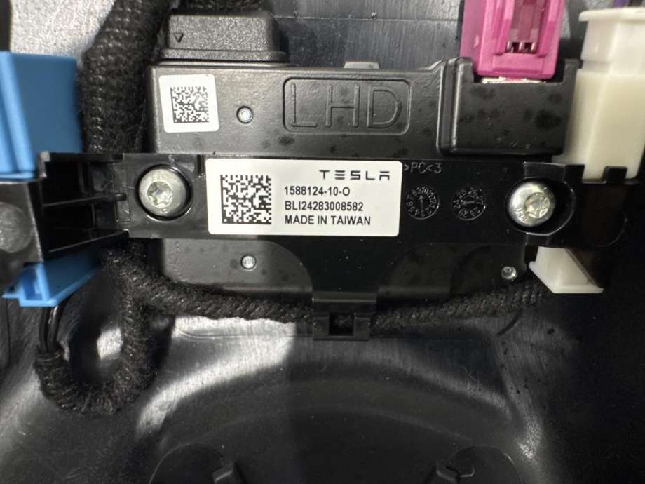 Kamera til Tesla Model Y 2024-->> (Type II) (1588124-10-O|)