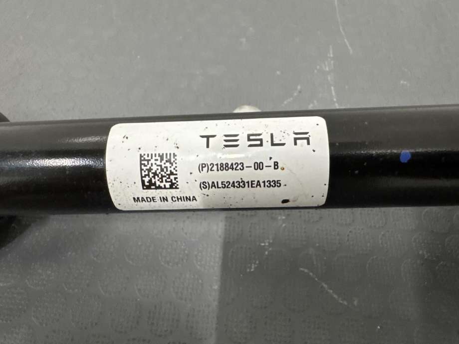 Bærebru høyre bak til Tesla Model Y 2024-->> (Type II) (2188423-00-B|)
