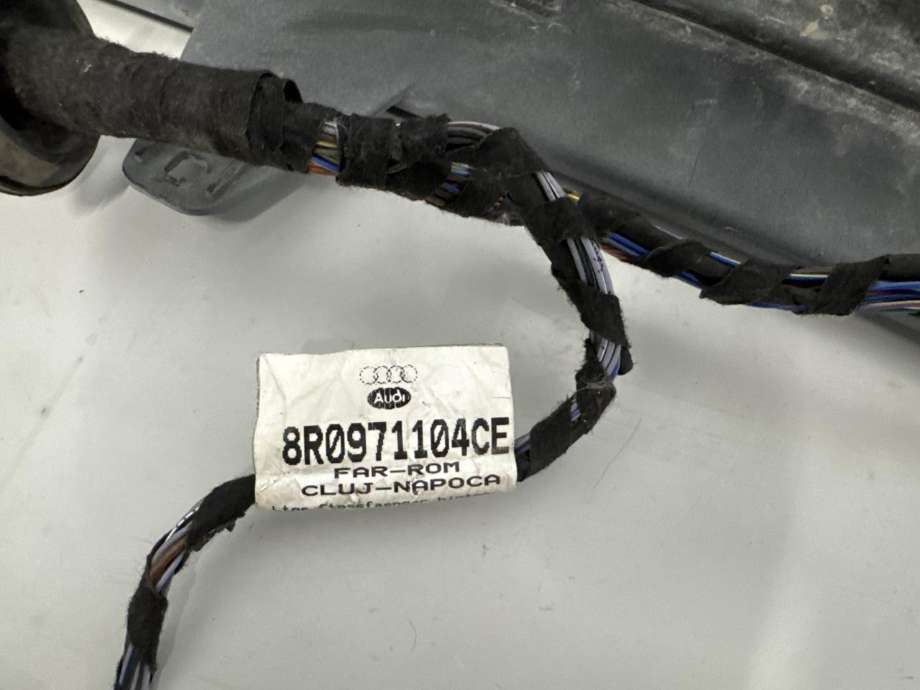 Spoiler bak til Audi Q5 2012-2017 (Type I, Fase 2)  (8R0807833H|)