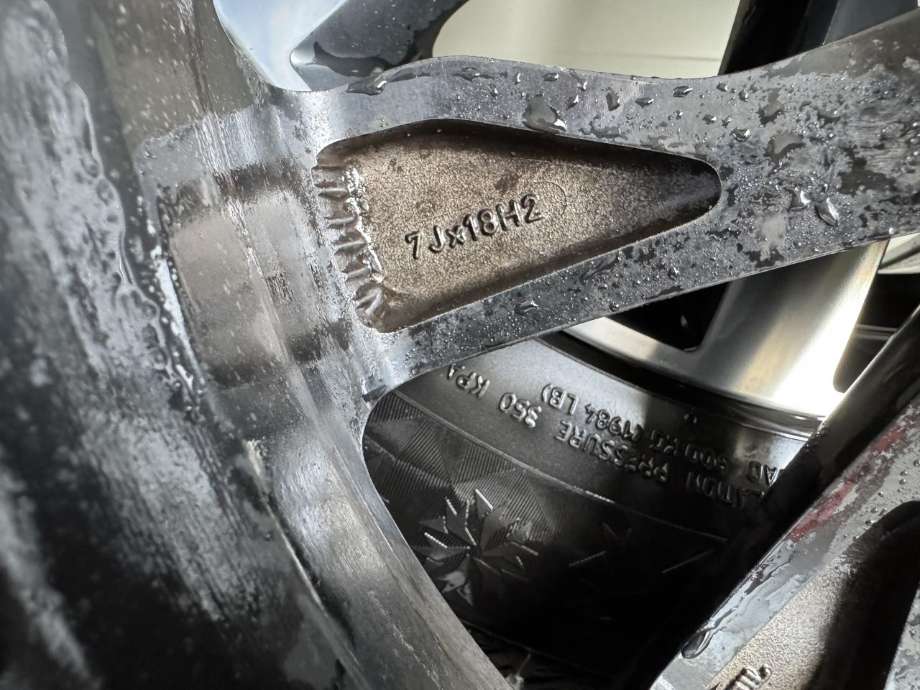 Hjulsett aluminium vinter til Subaru Outback 2015-2020 (Type V)  (225/60/18 T|7JX18H2|)