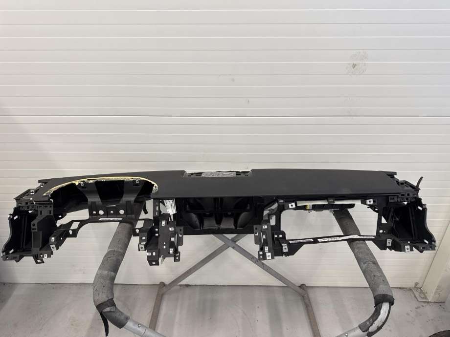 Dashbord til Land Rover Discovery 2017-->> (Type V)  (LR082386|LR037934|)