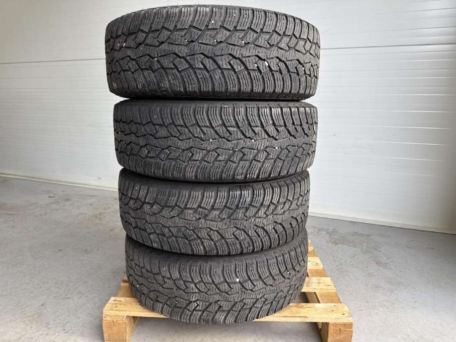 Hjulsett stål vinter til VW Transporter / Caravelle 2015-2019 (T6) (T6) (215/65/16 C 109/107R|DATO:0924 PIGGFRIE|MØNSTERDYBDE 5MM)