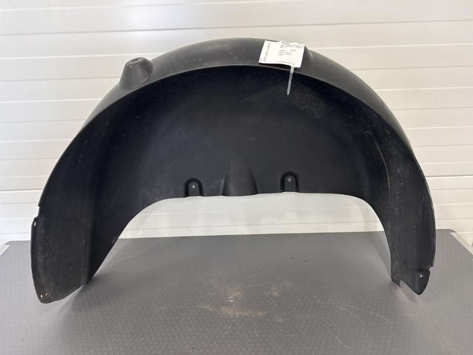 Skjerm locari høyre bak til VW Caddy 2020-->> (Type IV) (2K0.810.972 D|)