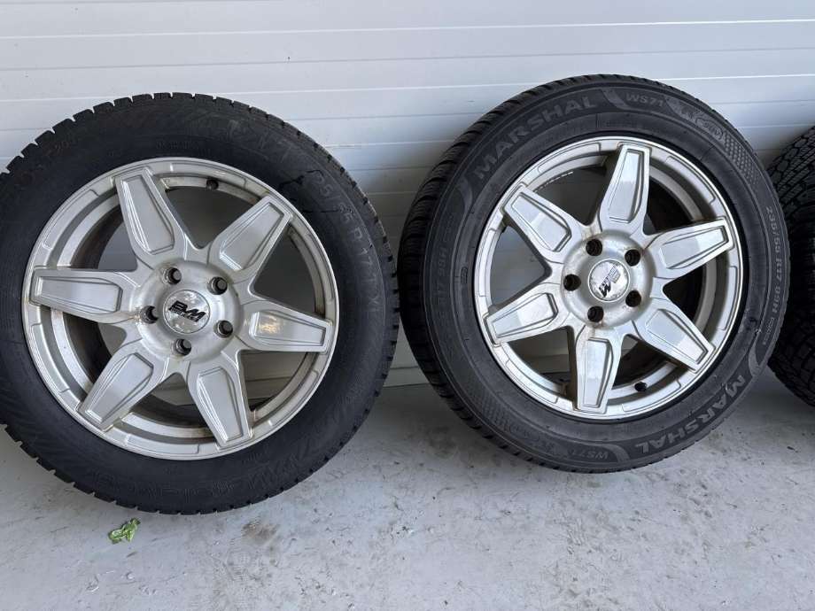 Hjulsett aluminium vinter til VW Transporter / Caravelle 2015-2019 (T6) (T6) (2 STK 255/55/7 99H DATO 17/22 6MM|2STK 225/55/17 101T DATO:12/20 8MM|7|5JX17 ET45)
