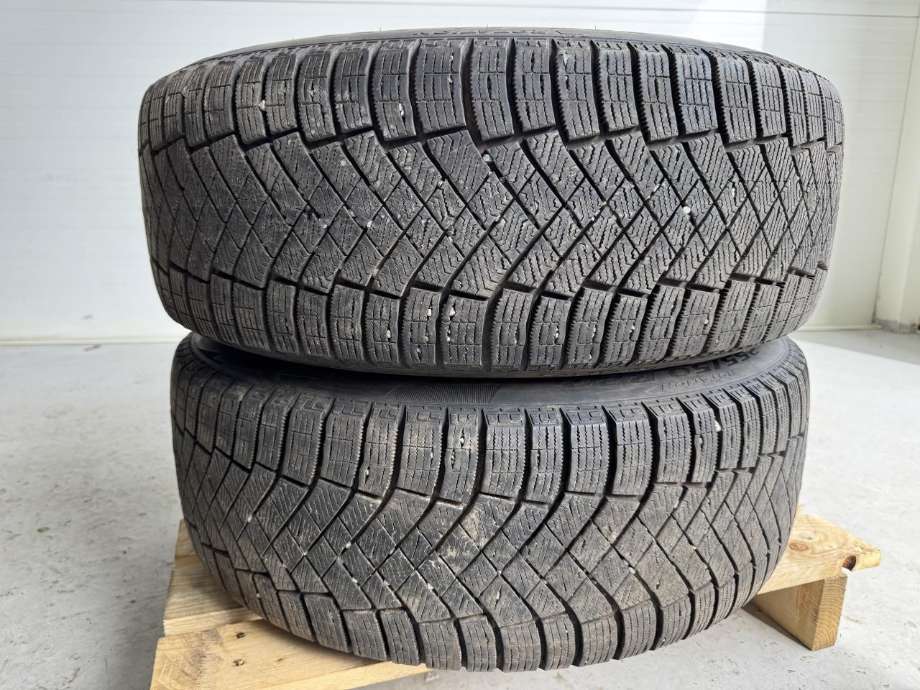 Hjulsett aluminium vinter til Audi e-tron 2018-->> (255/50/20 109H|9|0JX20 ET38|4KE071490A)