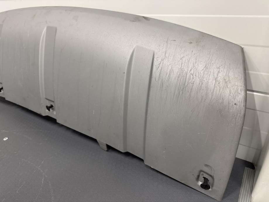 Spoiler foran til Land Rover Discovery 2017-->> (Type V)  (H23217F011|)