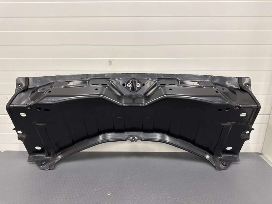 Deksel til Tesla Model Y, 2021-2024 (Type I)  (1487742-99-K)