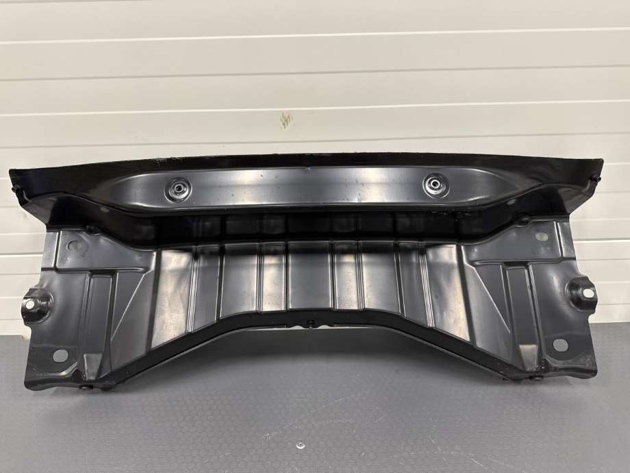 Deksel til Tesla Model Y 2021-2024 (Type I)  (1487742-99-K|)