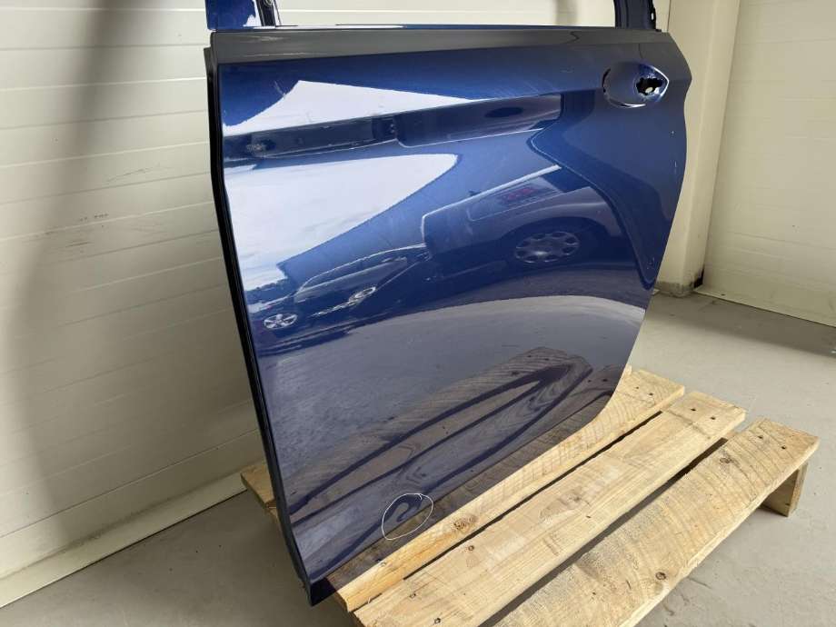 Dør venstre bak til BMW 5-Serie 2017-->> (G30/G31) (G30/G31) (41007408963|MEDITERRANBLAU METALLIC (C10)|)