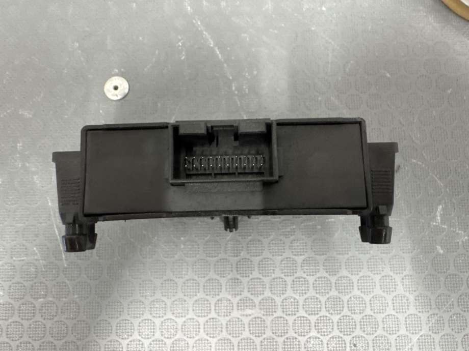 Diverse deler til VW Caddy 2015-2020 (Type III, Fase 3)  (7N0 907 530 BL|)