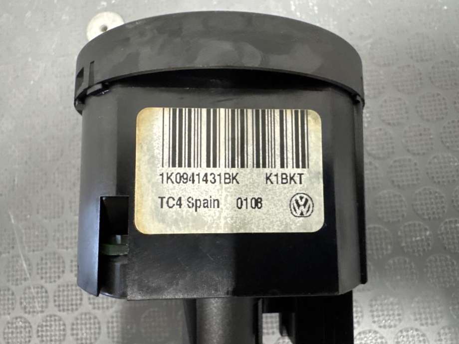 Bryter lys til VW Caddy 2015-2020 (Type III, Fase 3)  (3C8941431|1K0941431BK|)