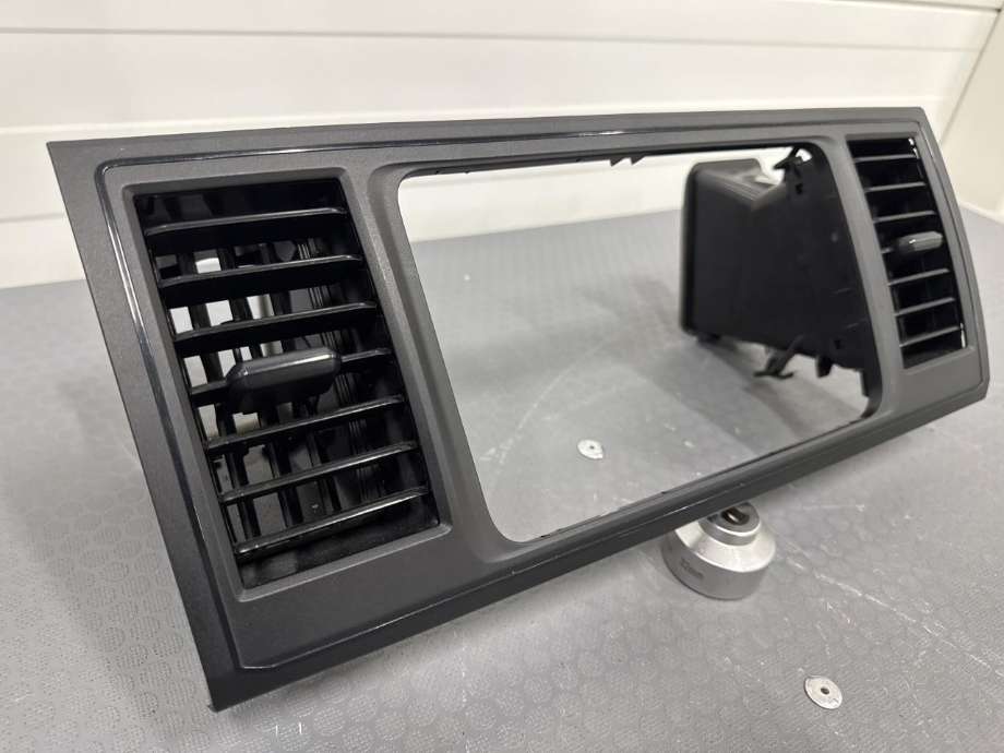 Dashbord friskluftdyse til VW Transporter / Caravelle 2015-2019 (T6) (T6) (7E1 857 038 C|7E1 857 038 F|)