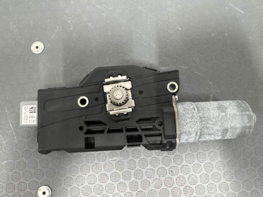 Takluke motor til Land Rover Discovery 2017-->> (Type V)  (HY32-53508-AA|)