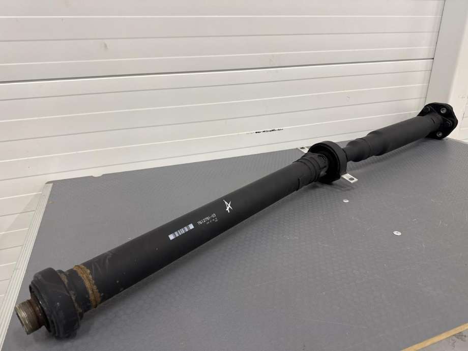 Mellomaksel til BMW X3 2010-2017 (F25) (F25) (7612791-03|26 10 7 612 791|)