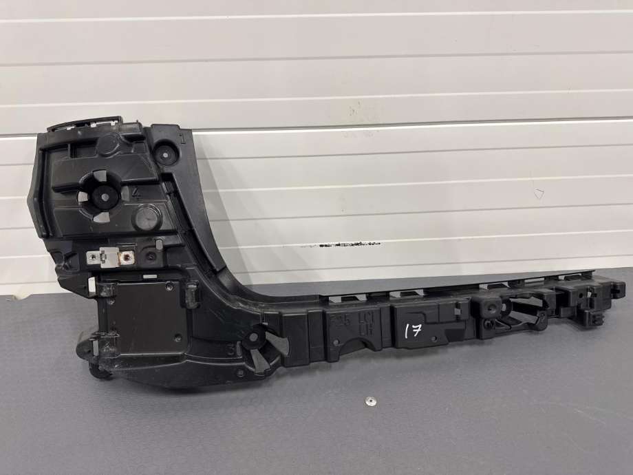 Støtfanger bak feste til BMW X3, 2010-2017 (F25) (F25) (51 12 7 338 757)